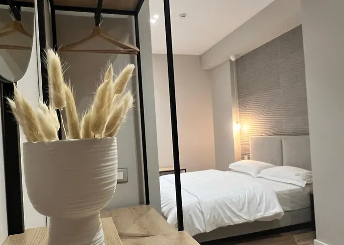 Enzo Rooms & Apartment Blloku